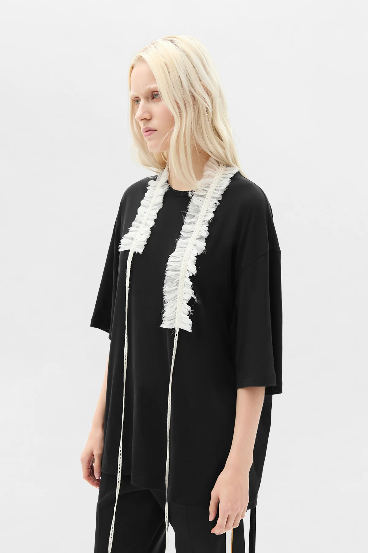 Jody Ruffled Collar - Image 2