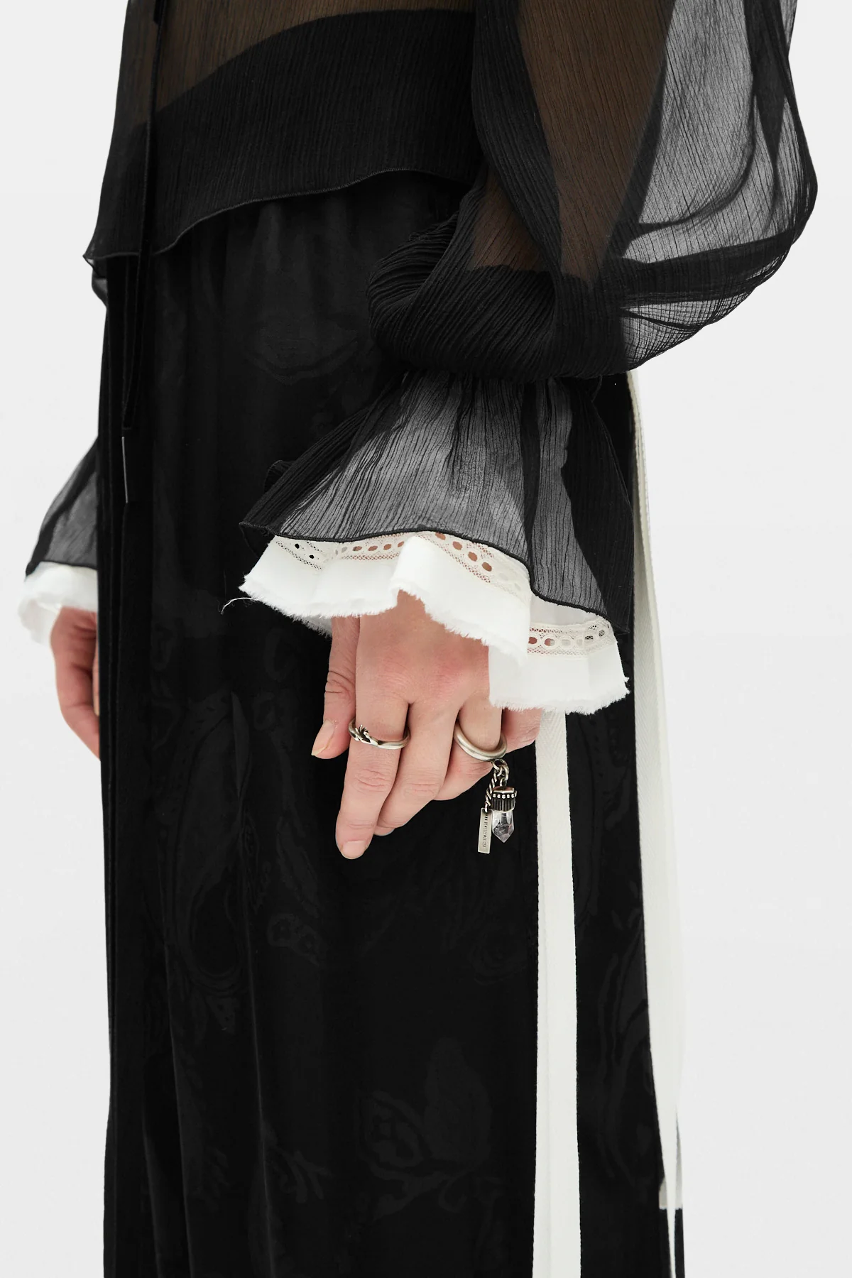 Paju Hand Ring - Image 3